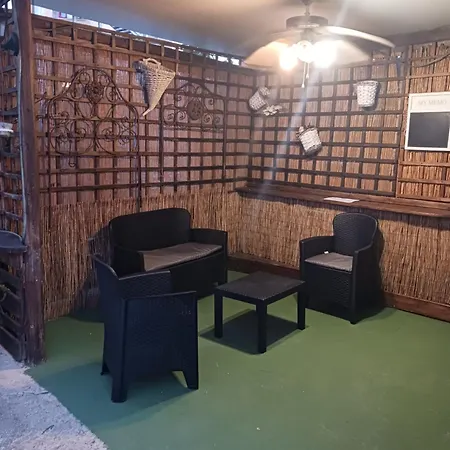 Apartment Dimora San Salvatore Con Cucina, Vicino Ospedale Univaq E Gdf L'Aquila